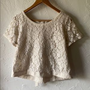 Gorgeous LC lace blouse, Size Medium